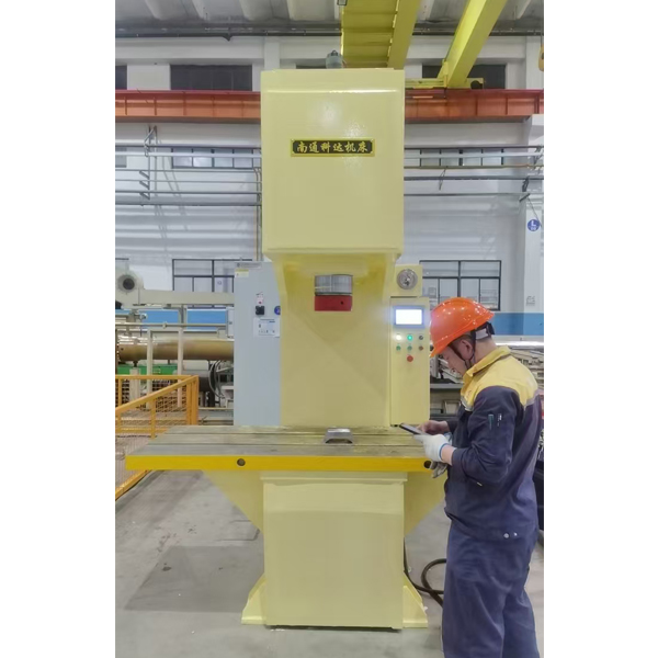 ����Һ���C��C�͙C/